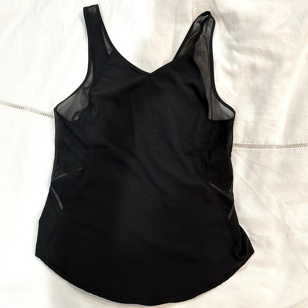 Lululemon top